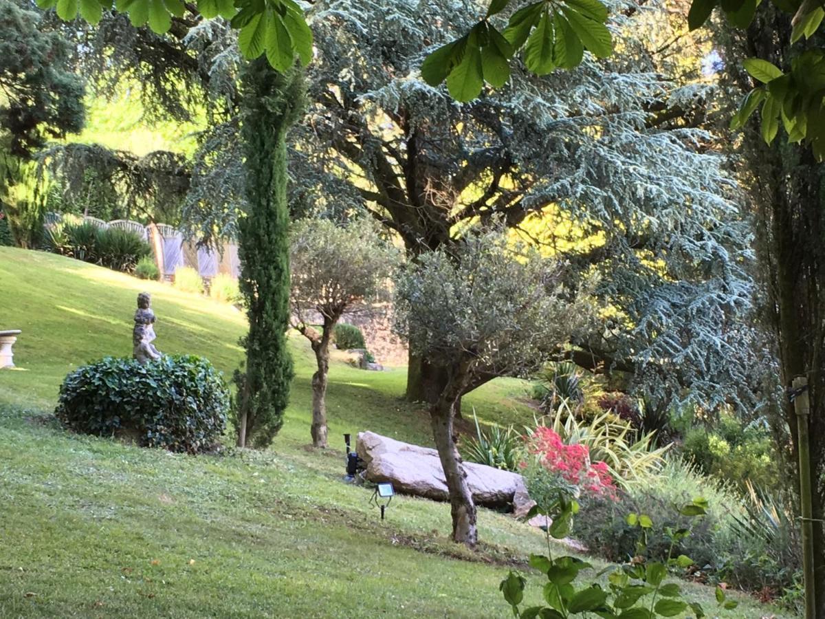 Maison D'Hotes Et Gites La Chouannerie A Cote Du Parc Du Puy Dufou Pouzauges Bagian luar foto